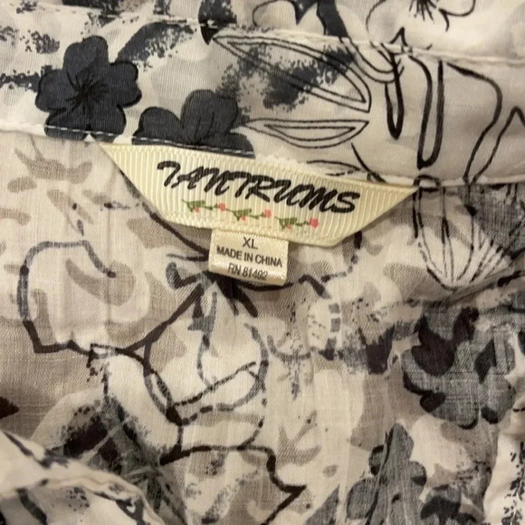 Tantrums women’s button down‎ floral shirt XL EUC - Picture 3 of 3